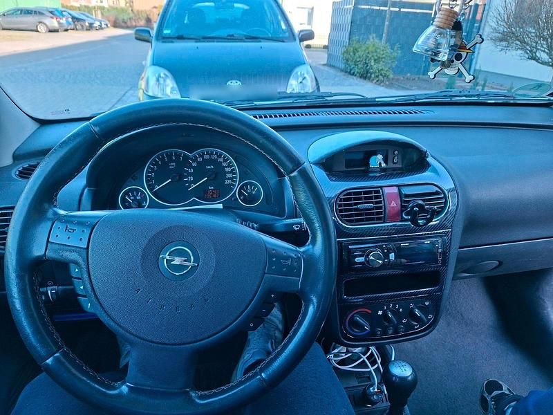 Gebraucht Opel Corsa 75 PS (55 kW) 2002 Kleinwagen