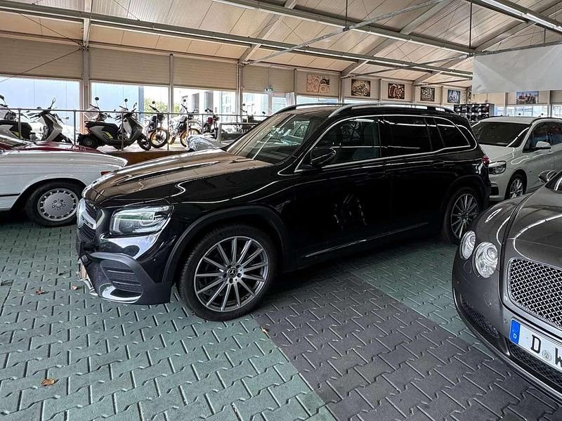 Gebraucht Mercedes GLB220 190 PS (139 kW) 2020 Kosmosschwarz  metalliclack SUV