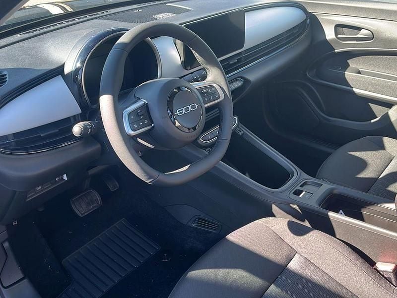 Neu Fiat 600 S 110 PS (80 kW) 2026 Schwarz SUV