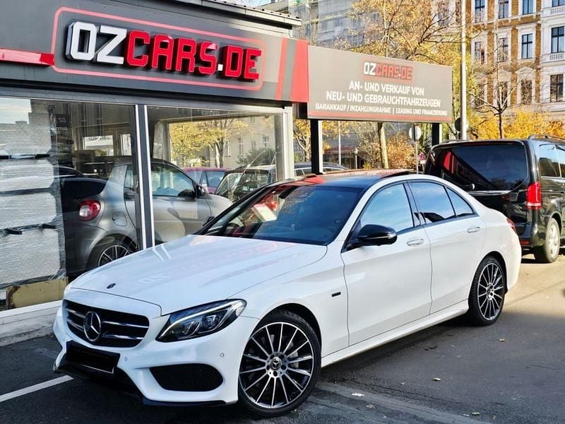Weiß Gebraucht 2018 Mercedes C350e AMG Limousine | 23.990 € (Etwas zu teuer) - Bild 1/4