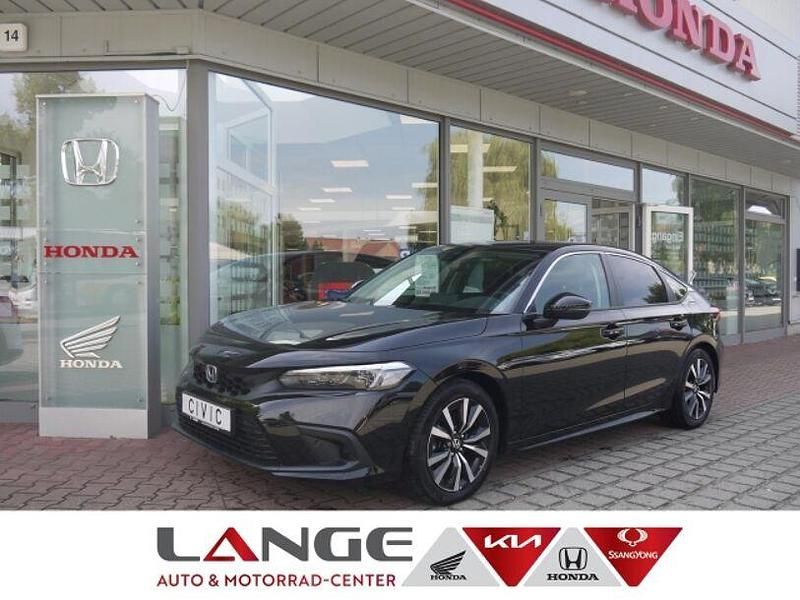 Crystal black p. Gebraucht 2024 Honda Civic Elegance Limousine | 29.870 € (Superpreis) - Bild 1/4