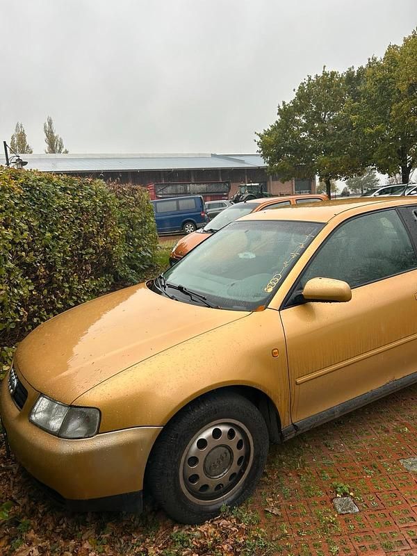 Gelb Gebraucht 1997 Audi A3 Kleinwagen | 500 € (Superpreis) - Bild 1/4