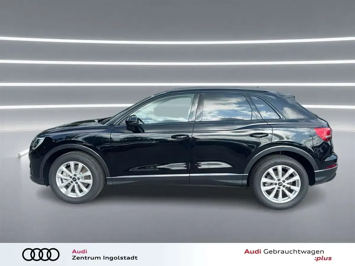 Gebraucht Audi Q3 Advanced 190 PS (139 kW) 2026 Mythosschwarz metallic SUV
