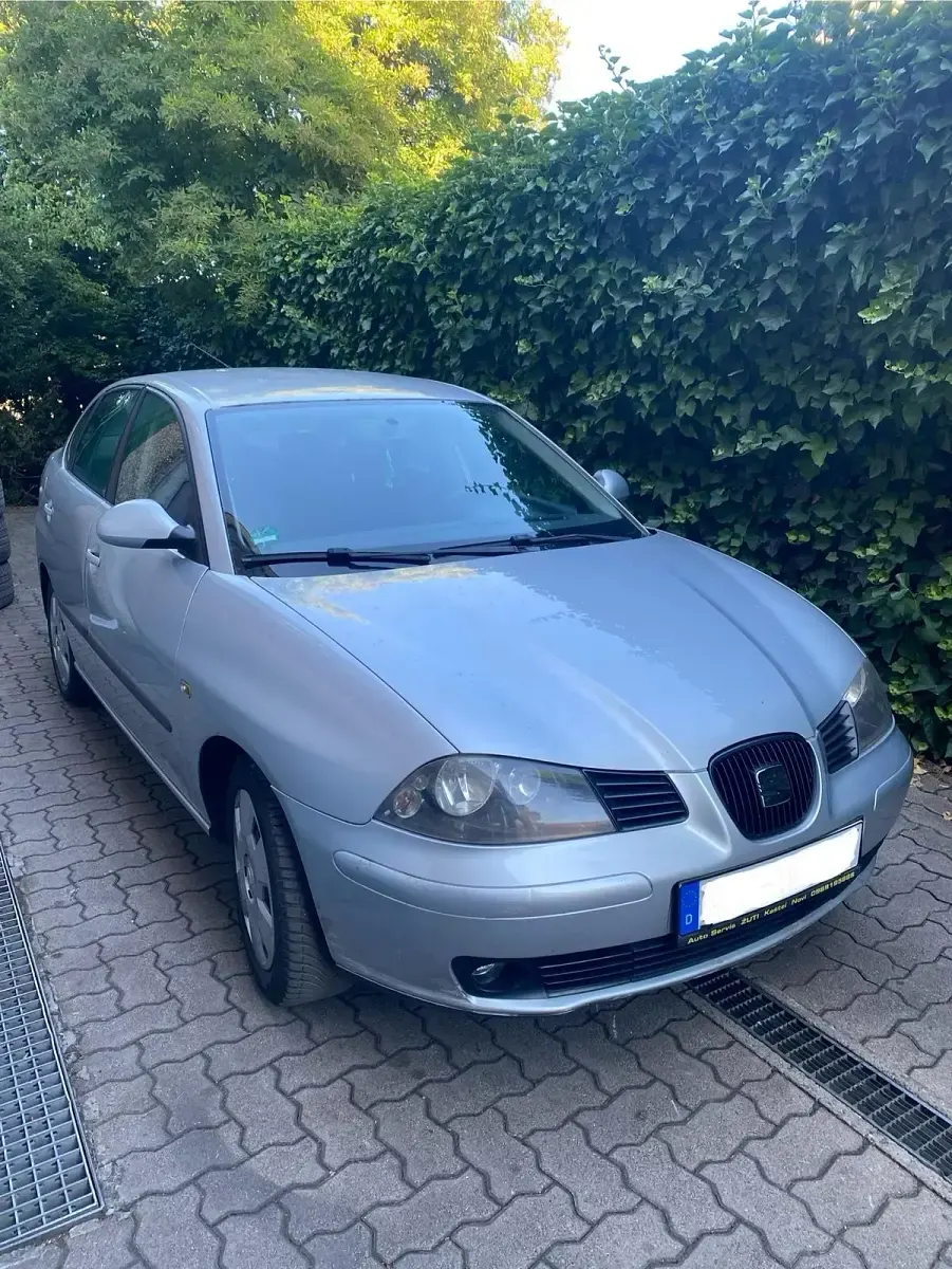 Gebraucht Seat Cordoba 63 PS (46 kW) 2007 Silber Limousine