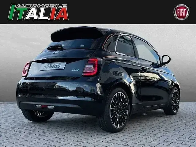 Gebraucht Fiat 500e Icon 86 kW (118 PS) 2022 Schwarz Kleinwagen