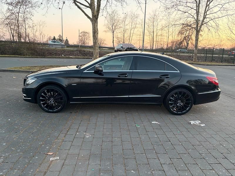 Gebraucht Mercedes CLS350 265 PS (194 kW) 2014 Schwarz Limousine