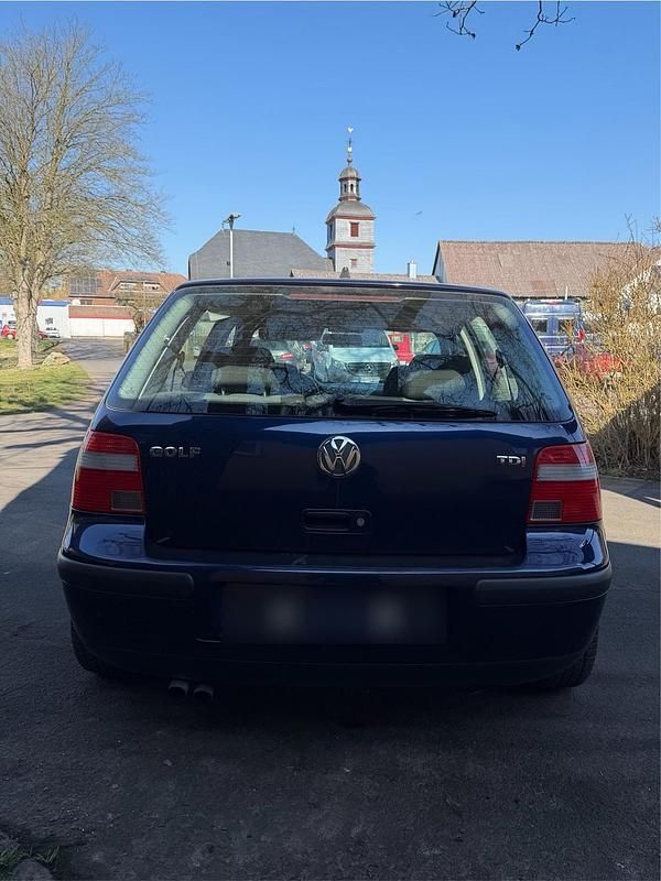 Gebraucht VW Golf IV 101 PS (74 kW) 2003 Blau Kleinwagen