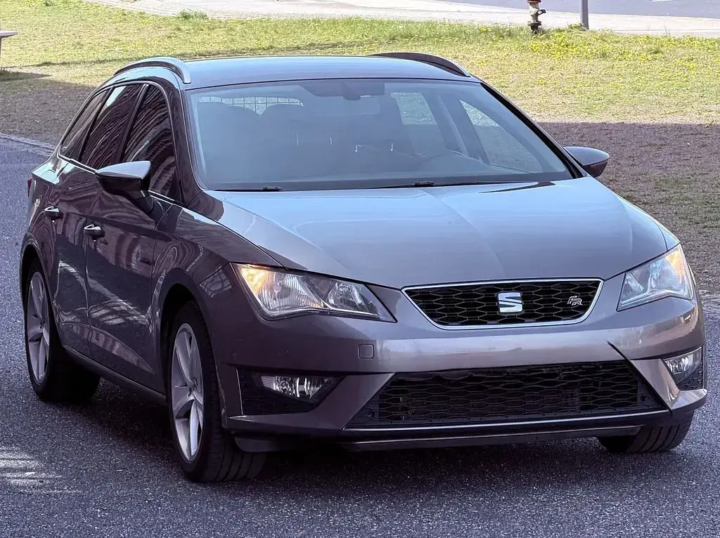 Gebraucht Seat Leon ST FR 140 PS (102 kW) 2014 Grau Kombi