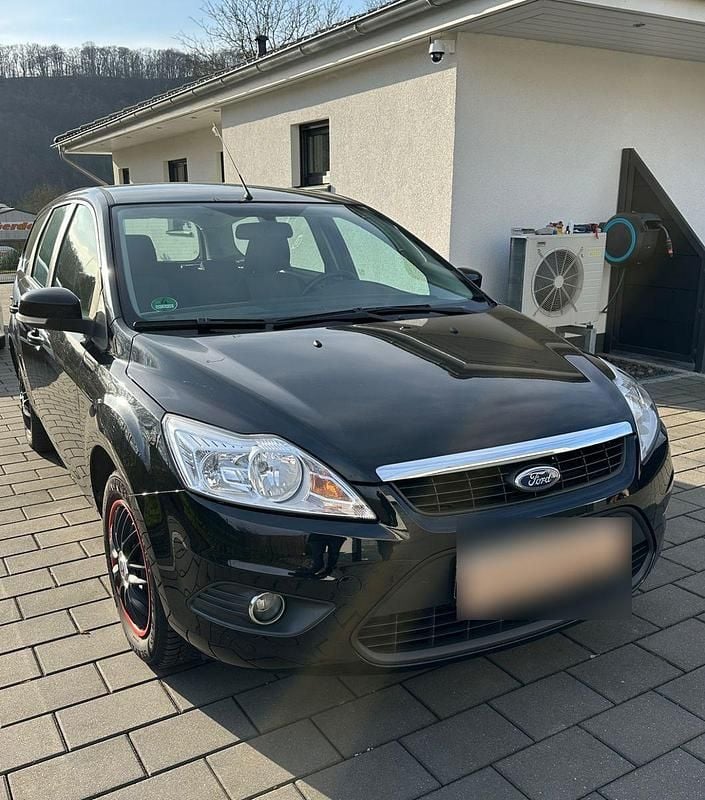 Gebraucht Ford Focus Viva 101 PS (74 kW) 2011 Schwarz Kombi