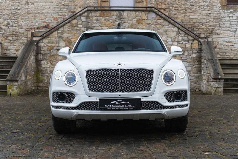 Gebraucht Bentley Bentayga 549 PS (403 kW) 2018 Weiß SUV