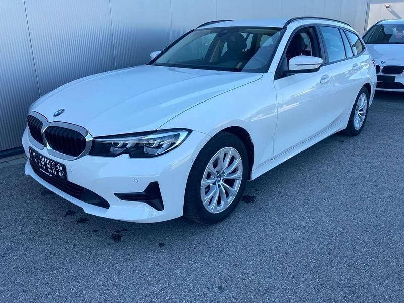 Gebraucht BMW 320 184 PS (135 kW) 2022 Alpinweiss iii Kombi