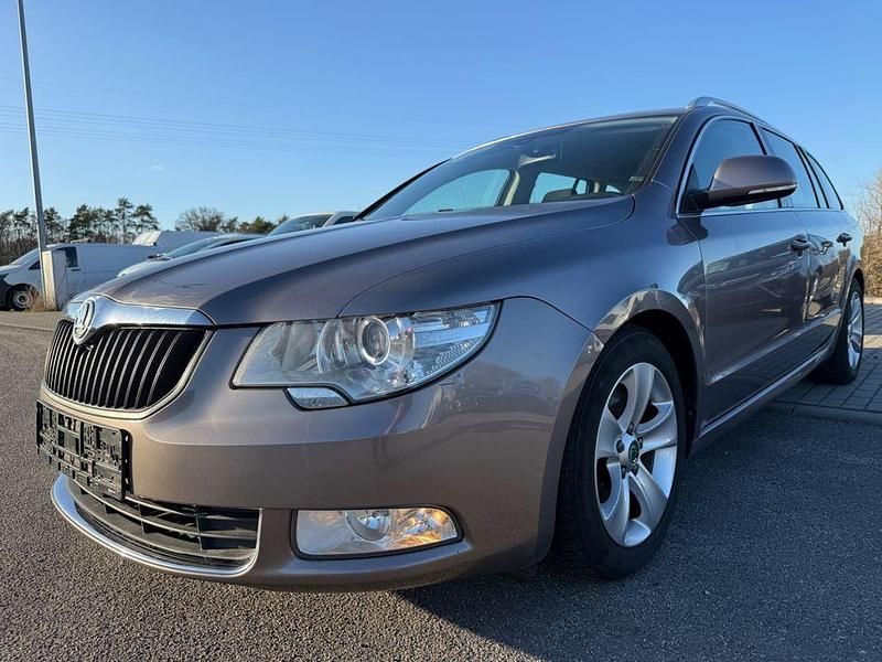 Gebraucht Skoda Superb 160 PS (117 kW) 2010 Violet Kombi