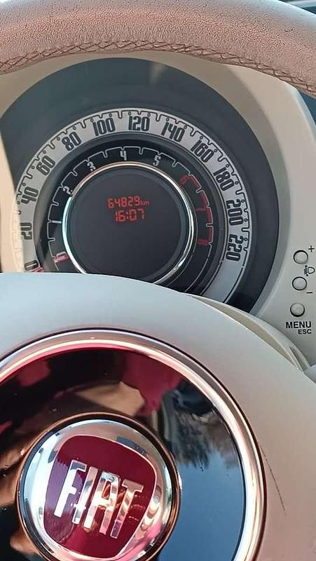 Grau Gebraucht 2012 Fiat 500 Lounge Limousine | 6.300 € (Fairer Preis) - Bild 1/4