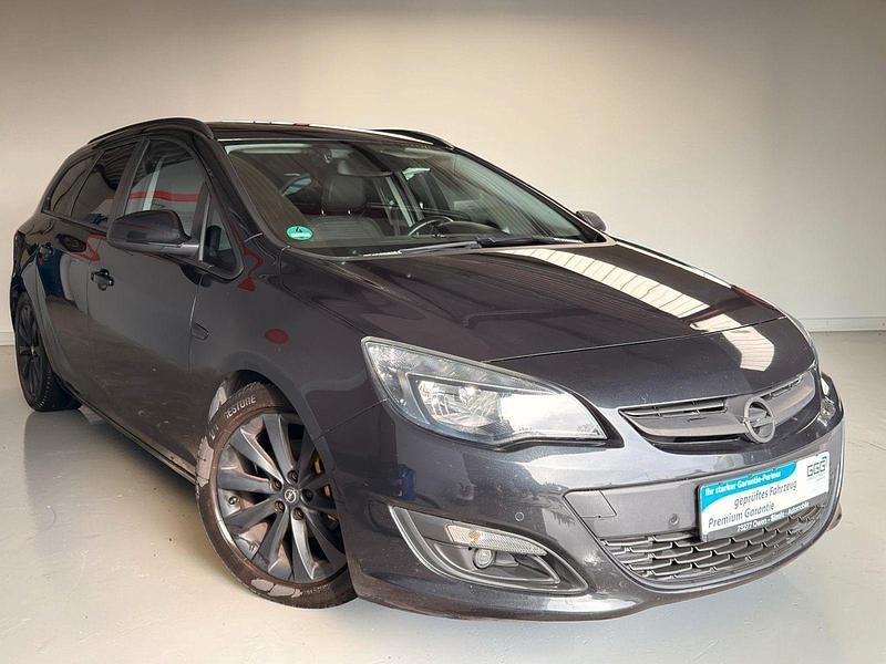 Usata Opel Astra 140 CV (102 kW) 2015 Nero Station wagon