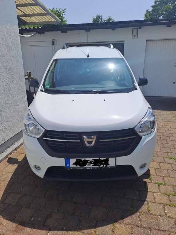 Weiß Gebraucht 2019 Dacia Dokker Comfort Van | 4.000 € - Bild 1/4