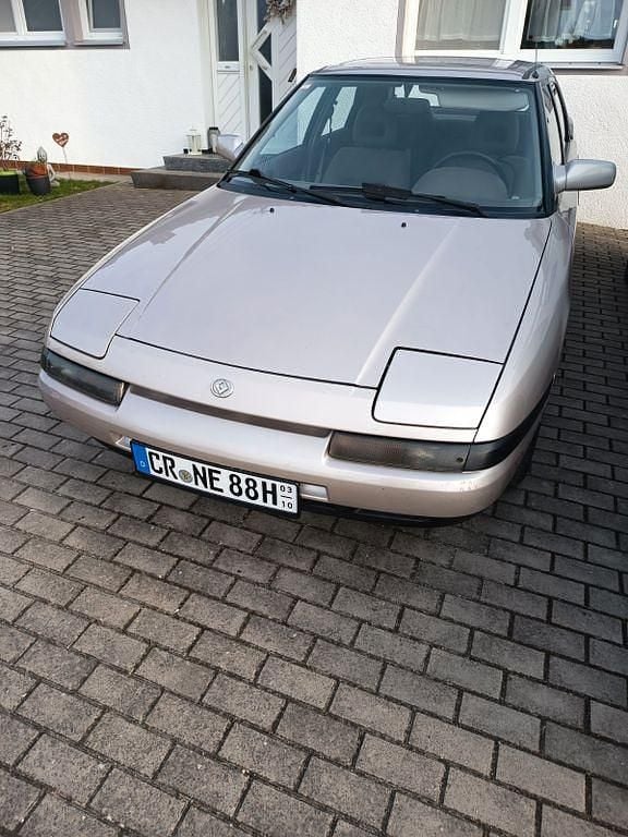 Gebraucht Mazda 323F 90 PS (66 kW) 1991 Beige Limousine