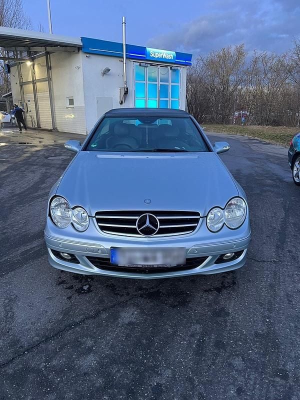 Gebraucht Mercedes CLK200 184 PS (135 kW) 2007 Andere farben Cabrio