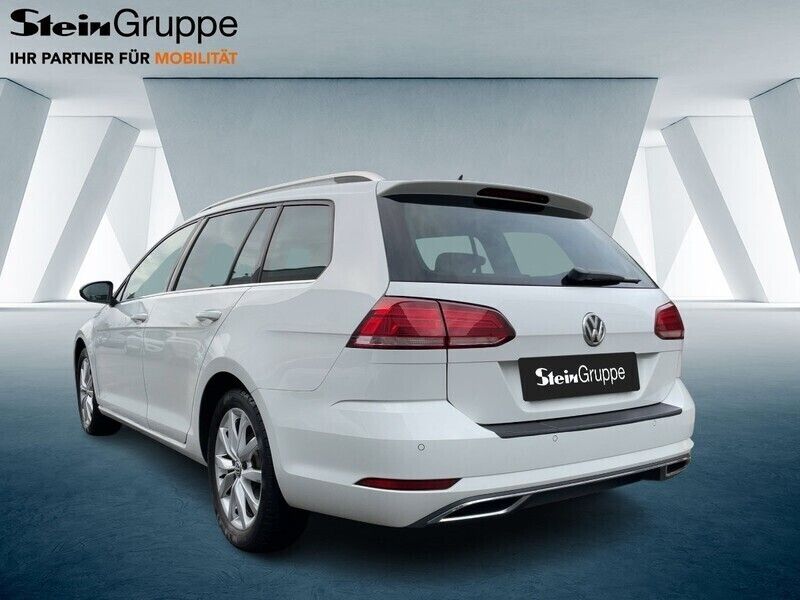 Gebraucht VW Golf VII Highline 150 PS (110 kW) 2019 Pure white Kombi