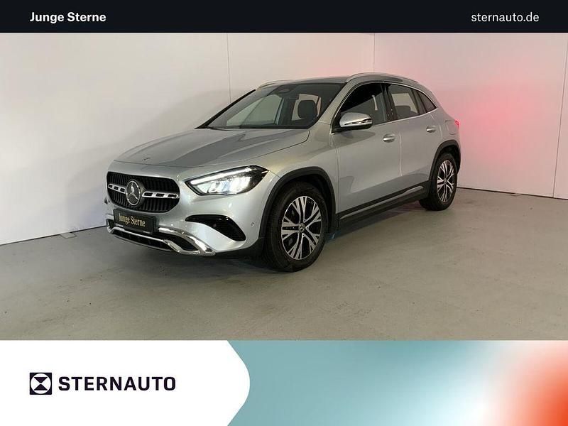 Metalliclack hightechsilber Gebraucht 2024 Mercedes GLA180 Progressive SUV | 36.980 € (Fairer Preis) - Bild 1/4