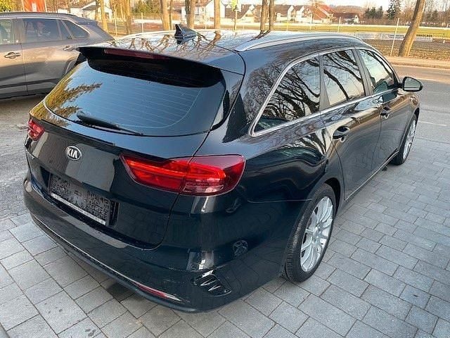 Gebraucht Kia Ceed 136 PS (100 kW) 2019 Schwarz Kleinwagen