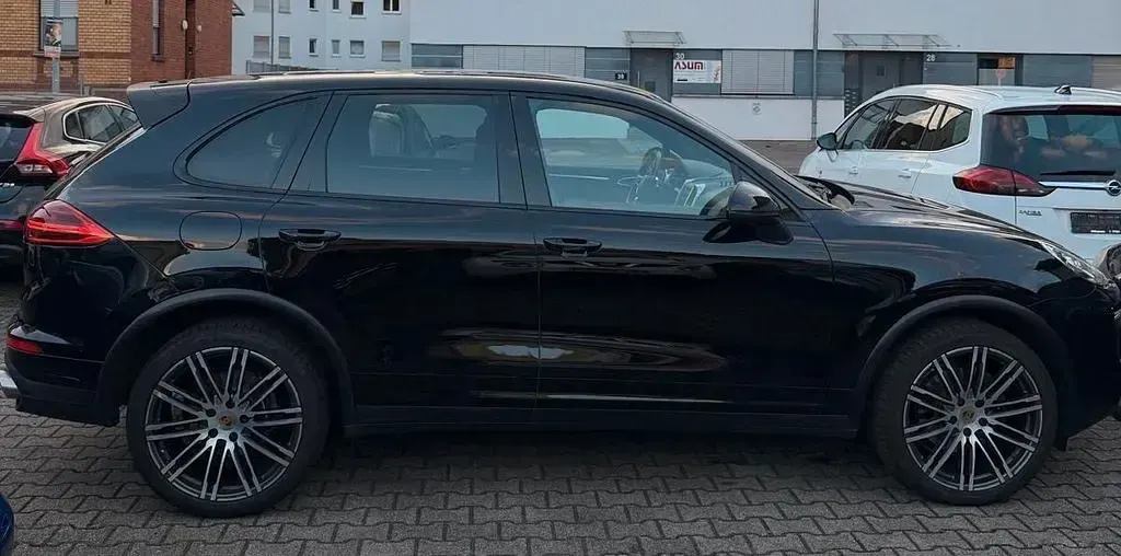 Gebraucht Porsche Cayenne Diesel 262 PS (192 kW) 2015 Schwarz SUV