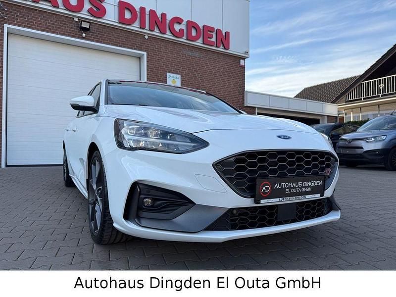 Gebraucht Ford Focus Performance Edition 280 PS (205 kW) 2021 Weiß Limousine