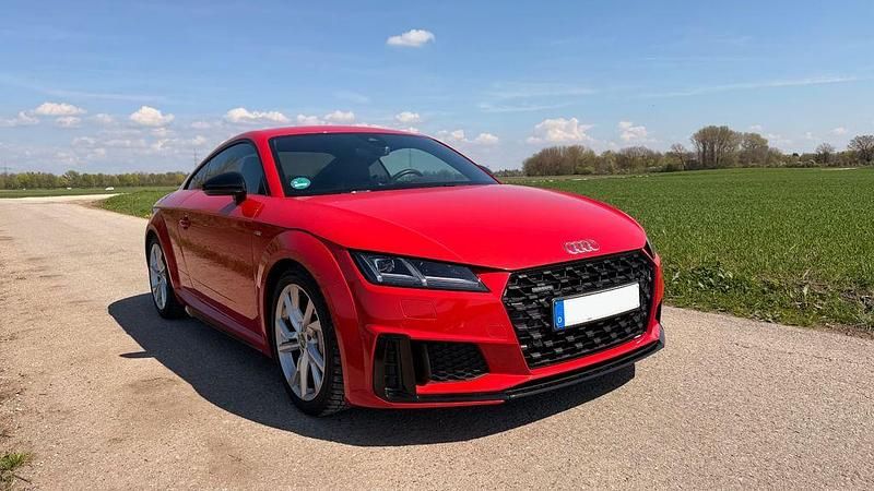 Gebraucht Audi TT S-Line 245 PS (180 kW) 2019 Rot Coupé