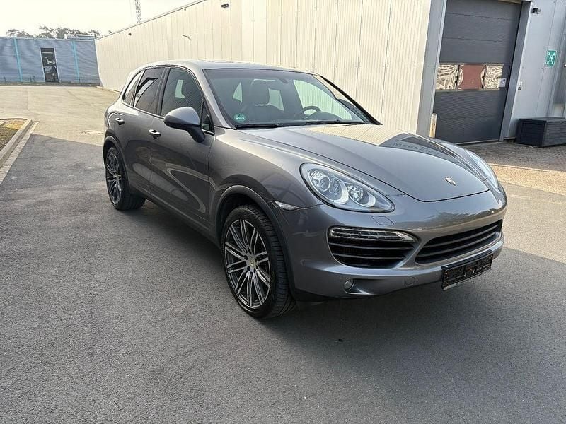 Gebraucht Porsche Cayenne 245 PS (180 kW) 2013 Grau SUV