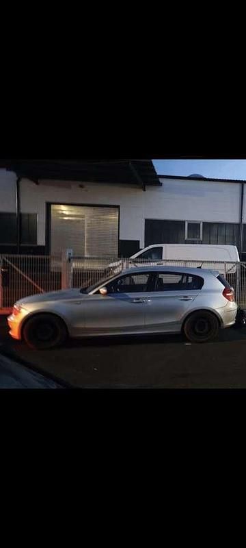 Gebraucht 2007 BMW 118 Kleinwagen | 700 € (Superpreis) - Bild 1/2