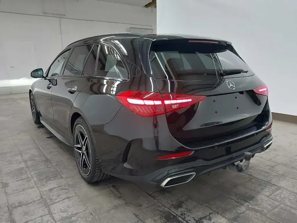 Gebraucht Mercedes 200 AMG 163 PS (119 kW) 2024 Schwarz Limousine