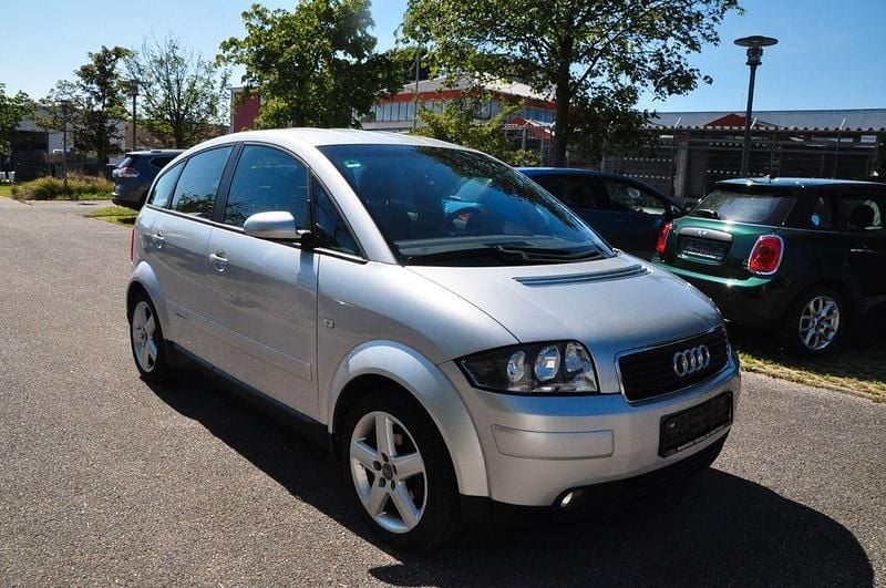Silber Gebraucht 2005 Audi A2 Kleinwagen | 3.990 € (Guter Preis) - Bild 1/4