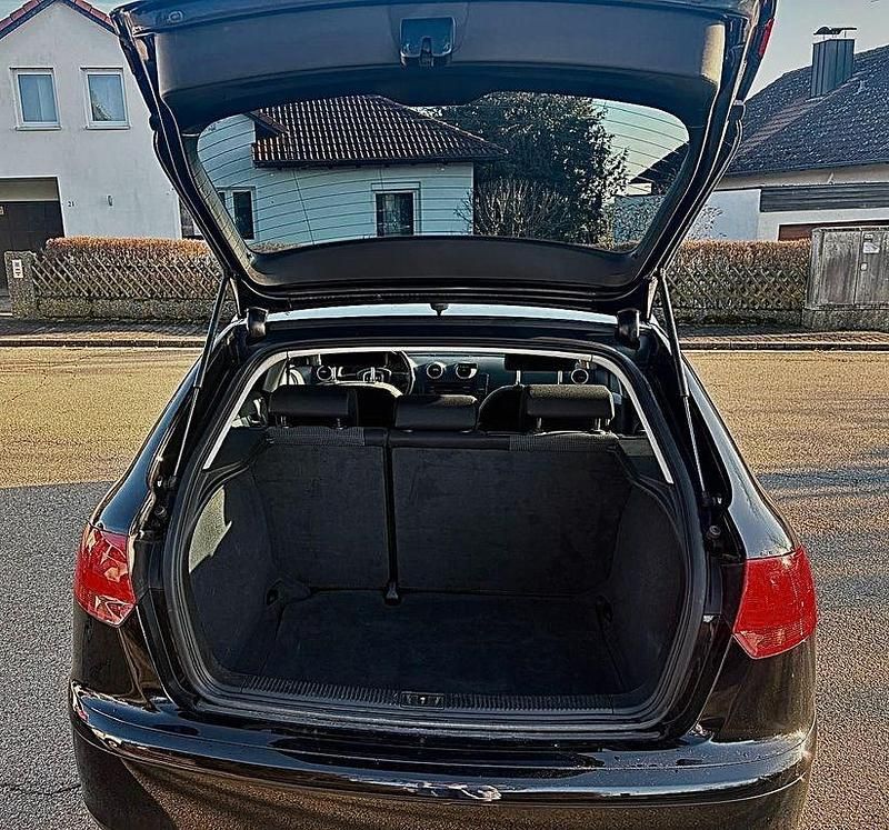 Gebraucht Audi A3 Ambiente 102 PS (75 kW) 2008 Schwarz Kleinwagen