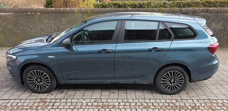 Gebraucht Fiat Tipo 131 PS (96 kW) 2024 Blau Kombi