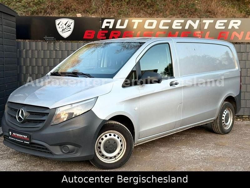 Gebraucht Mercedes Vito 114 PS (83 kW) 2017 Silber Van