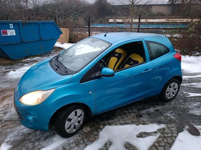 Second-hand Ford Ka 69 CP (50 kW) 2007 Albastru Hatchback