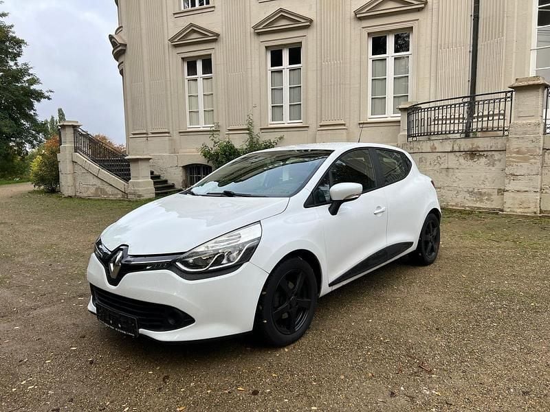 Weiß Gebraucht 2014 Renault Clio IV Kleinwagen | 5.900 € (Superpreis) - Bild 1/4