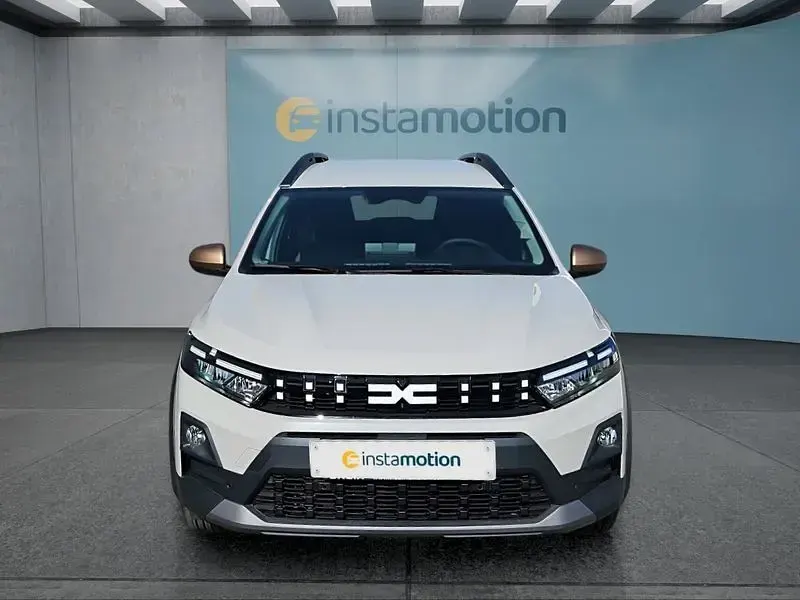 Neu Dacia Jogger Extreme 122 PS (89 kW) 2026 Beige Van / Kleinbus