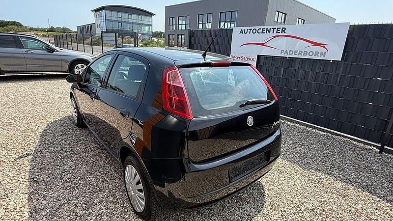 Gebraucht Fiat Punto Active 77 PS (56 kW) 2009 Schwarz Kleinwagen