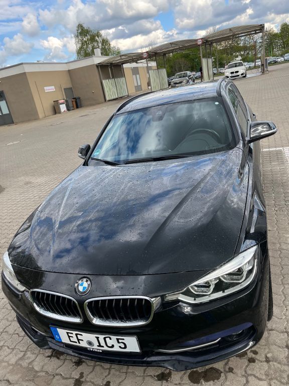 Schwarz Gebraucht 2018 BMW 318 Sport Line Kombi | 19.500 € (Fairer Preis) - Bild 1/4
