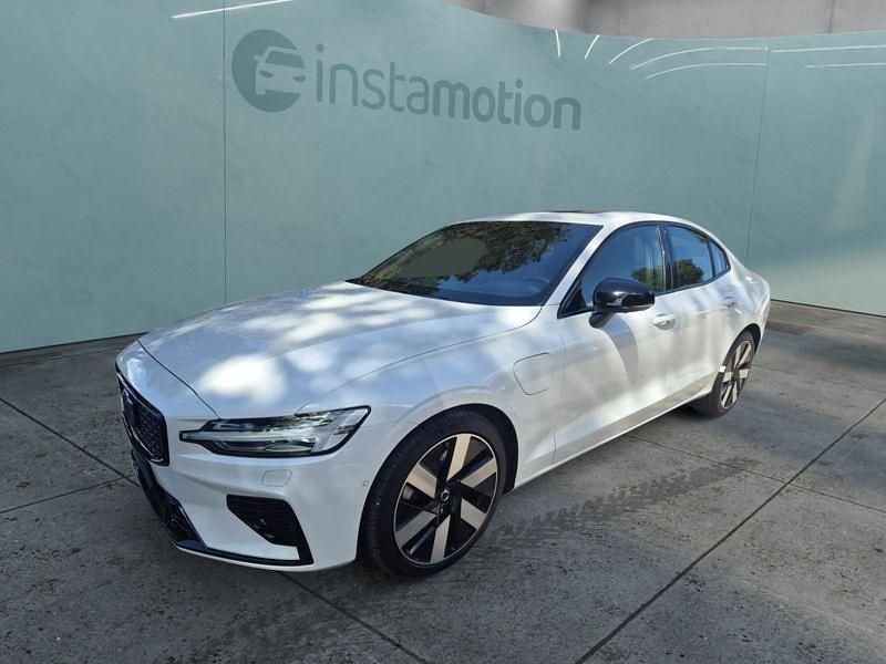 Weiß Gebraucht 2024 Volvo S60 Limousine | 42.949 € (Fairer Preis) - Bild 1/4