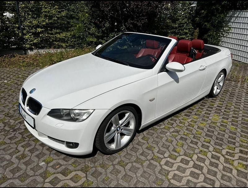 Weiß Gebraucht 2007 BMW 335 Cabriolet Sport Line Cabrio | 8.600 € (Fairer Preis) - Bild 1/4