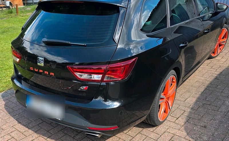 Schwarz Gebraucht 2016 Cupra Leon Kombi | 14.500 € (Superpreis) - Bild 1/4