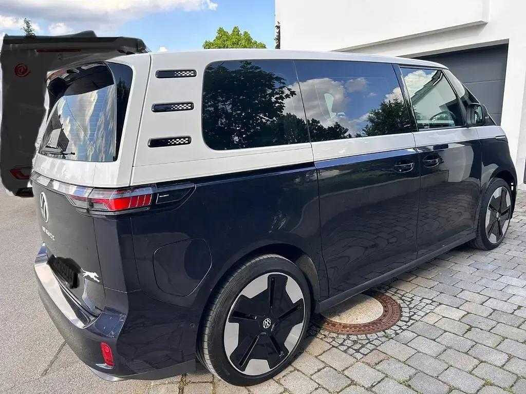 Gebraucht VW ID. Buzz Pro 150 kW (204 PS) 2024 Blau Van / Kleinbus