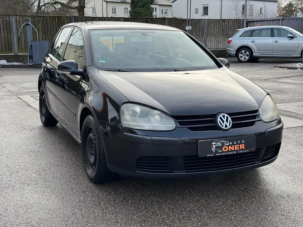 Gebraucht VW Golf IV Comfortline 116 PS (85 kW) 2003 Blackmagic Limousine