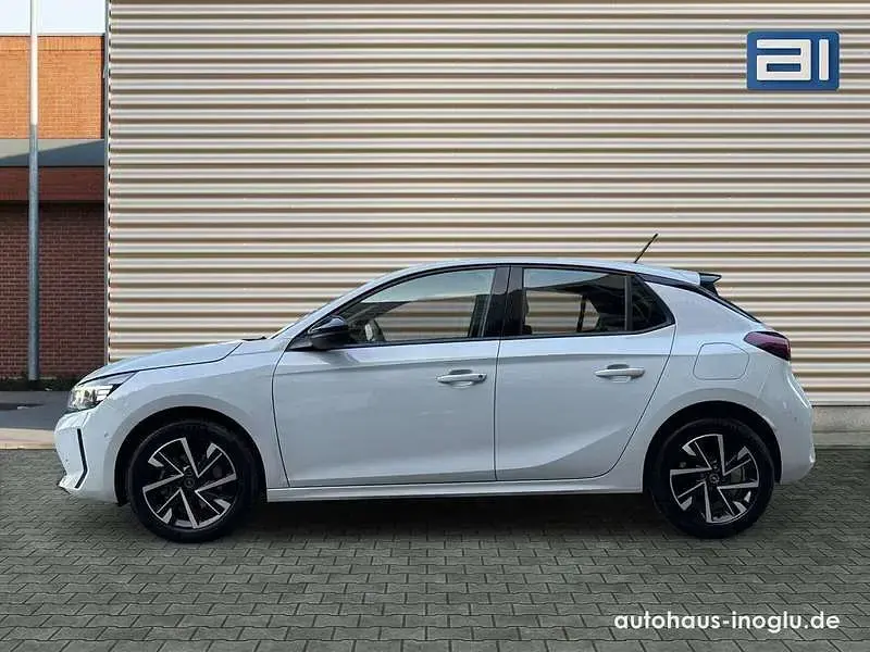 Gebraucht Opel Corsa 101 PS (74 kW) 2025 Okenitweiss Kleinwagen