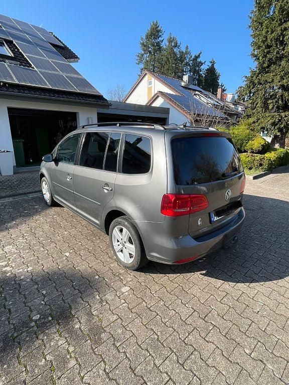 Gebraucht VW Touran Match 140 PS (102 kW) 2012 Grau Van / Kleinbus