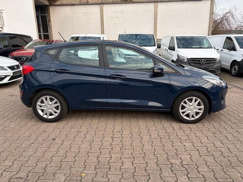 Gebraucht Ford Fiesta Cool & Connect 101 PS (74 kW) 2019 Blau Kleinwagen