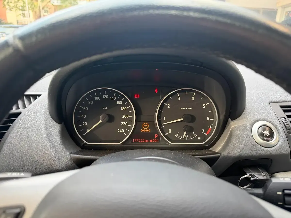 Gebraucht BMW 118 129 PS (94 kW) 2005 Blau Kleinwagen
