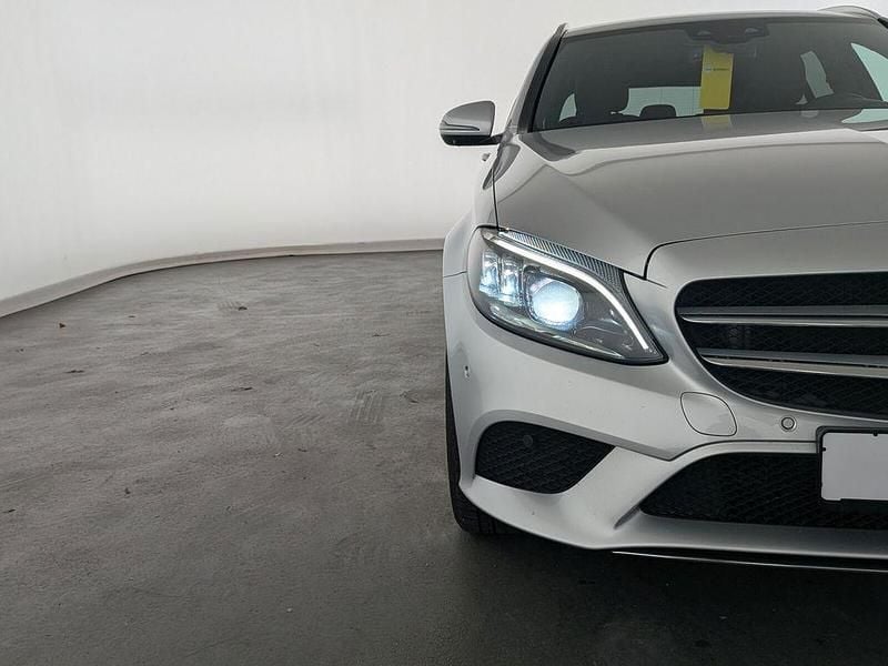 Gebraucht Mercedes C200 Avantgarde 184 PS (135 kW) 2018 Iridiumsilber Limousine