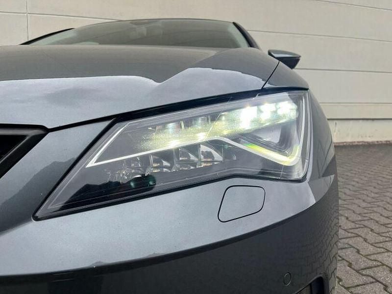 Gebraucht Seat Leon XCELLENCE 180 PS (132 kW) 2018 Pirineos grau Limousine